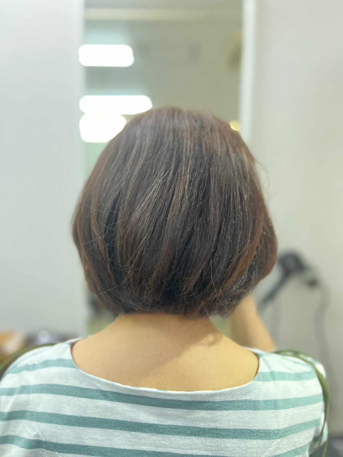 縮毛矯正なのにピンピンにならならない丸みボブ